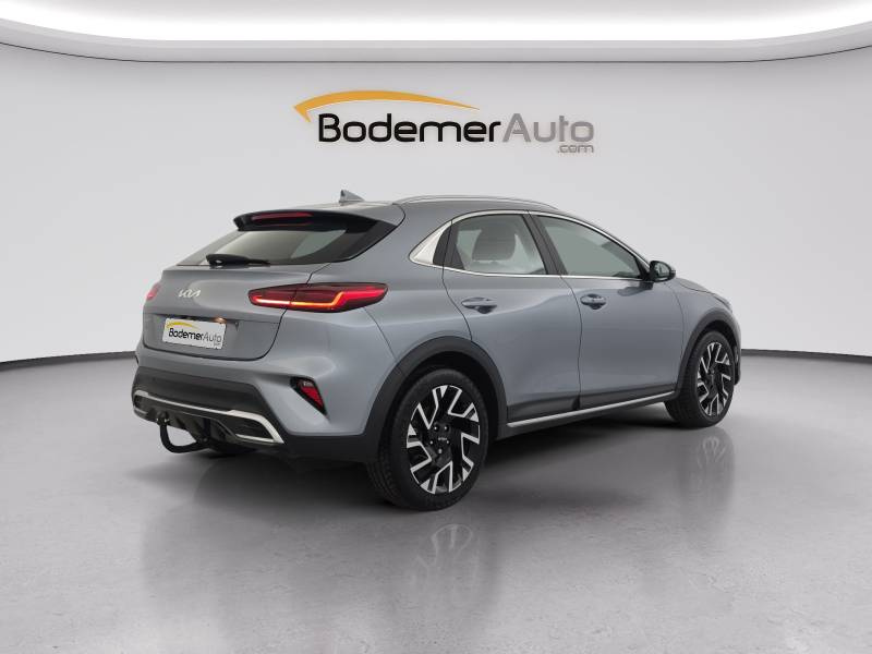 KIA Xcee'D