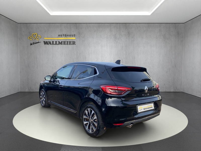 Fahrzeugabbildung Clio Techno 1.3 140 Bild 6 von 14