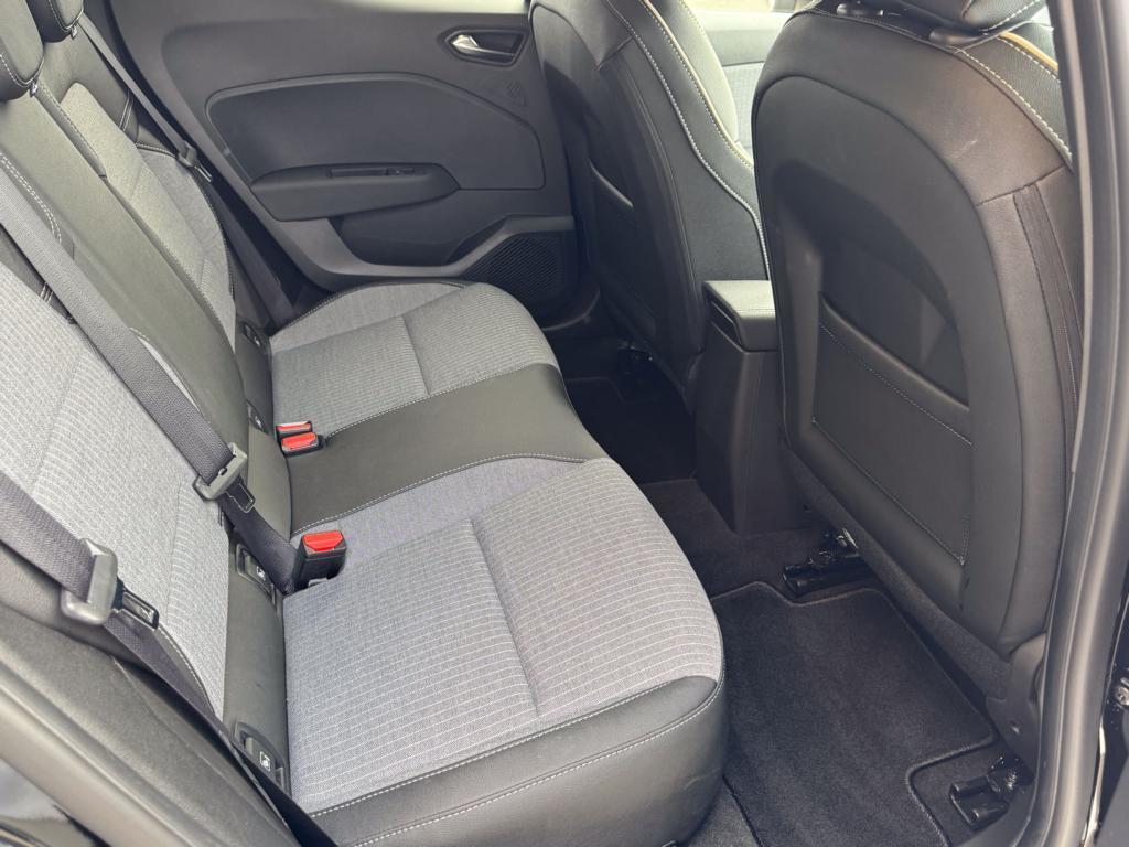 Renault Clio – Bild 9