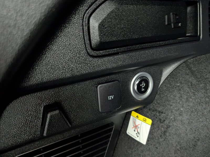 Fahrzeugabbildung Kuga 2.5 PHEV ST-Line X HUD B&O AHK ACC Pano Bild 12 von 45