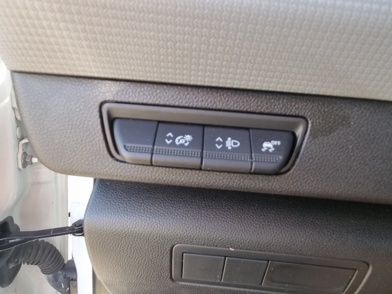 Fahrzeugabbildung Kangoo Rapid Extra TCe 100 Bild 14 von 14