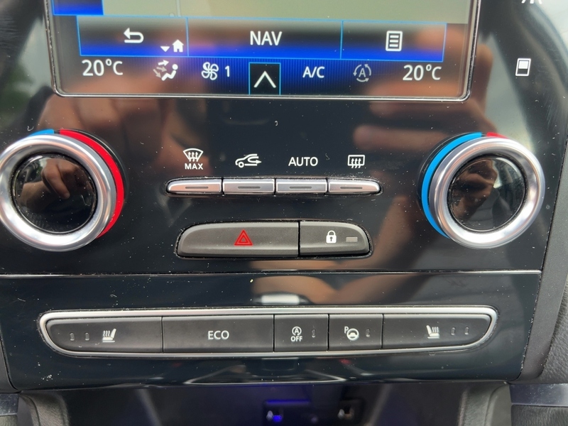 Fahrzeugabbildung Koleos 2.0 dCi 185 Techno Bild 14 von 20