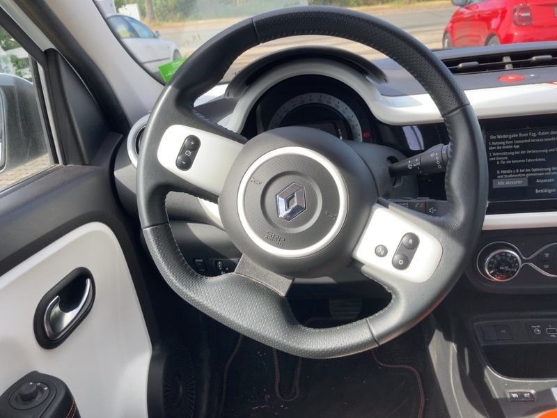 Fahrzeugabbildung Twingo ELECTRIC VIBES Bild 9 von 20
