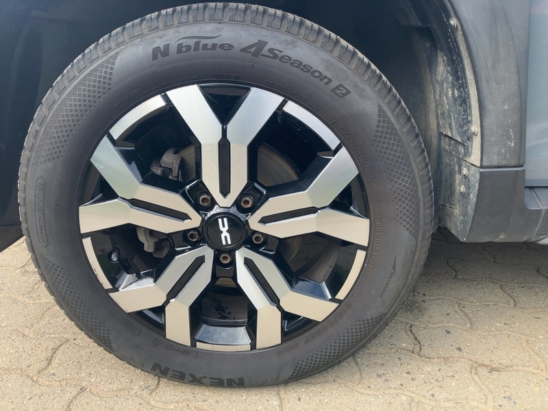 Fahrzeugabbildung Duster Journey TCe 150 EDC Bild 11 von 19
