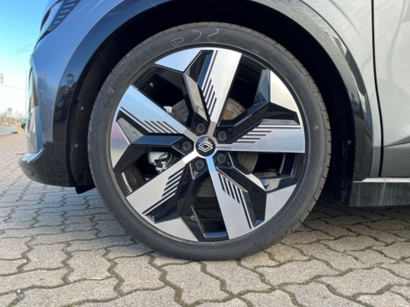 Fahrzeugabbildung Megane E-Tech Techno EV40 CCS Bild 8 von 14
