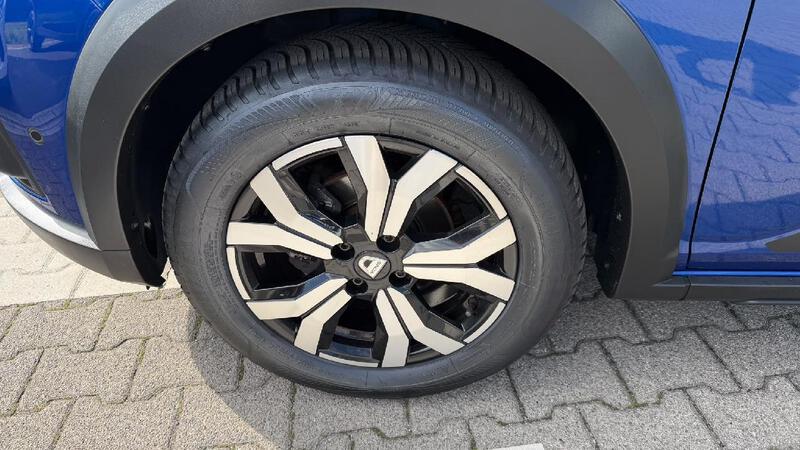 Fahrzeugabbildung Sandero Stepway Comfort TCe 90 Bild 18 von 18