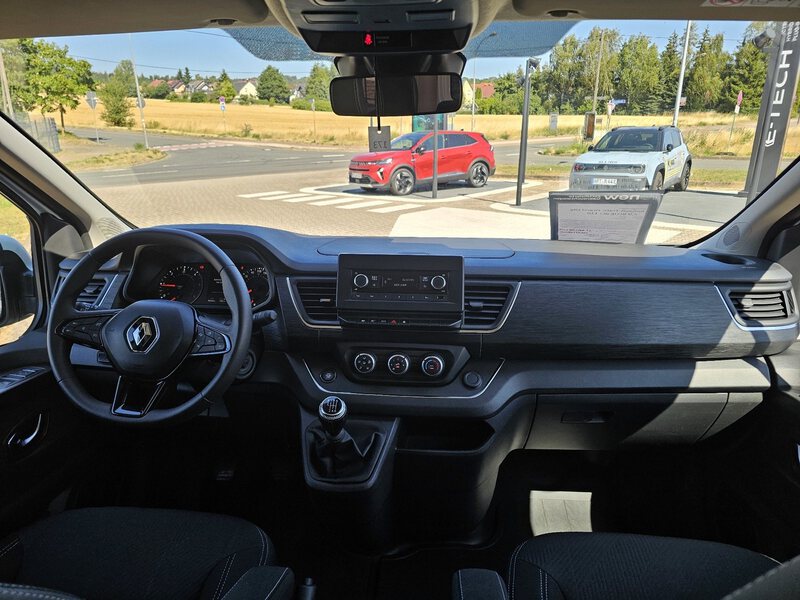 Fahrzeugabbildung Trafic Pkw Grand Entry Blue dCi 110 Bild 10 von 12