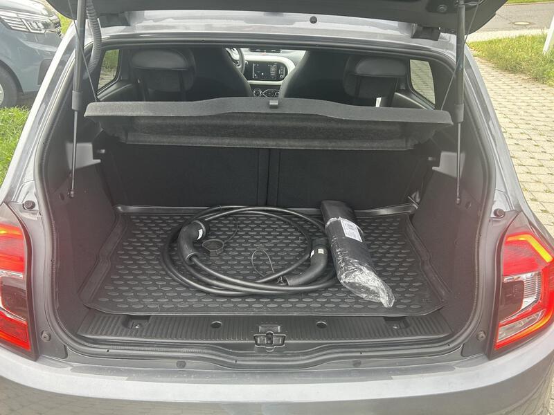 Fahrzeugabbildung Twingo Techno Electric Bild 13 von 13