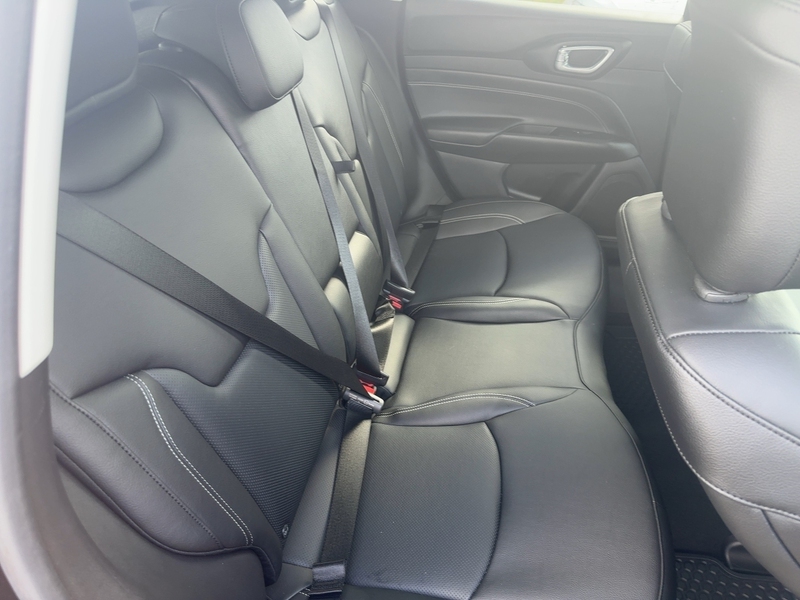 Fahrzeugabbildung Compass 1.3 PHEV S Allrad *CarPlay*Kamera*Leder* Bild 8 von 16