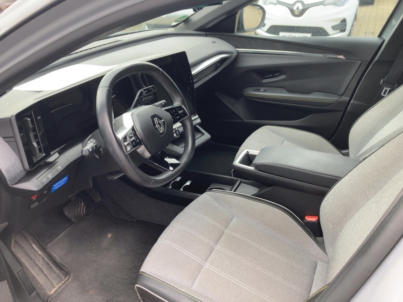 Fahrzeugabbildung Megane E-TECH TECHNO EV60 220 Bild 12 von 20