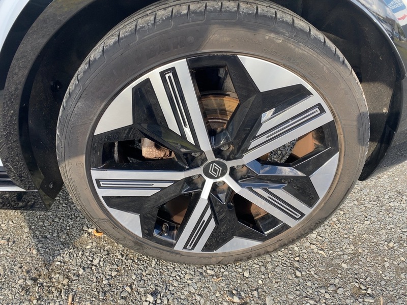 Fahrzeugabbildung Megane E-TECH Iconic 100% elektrisch 218PS Bild 12 von 19