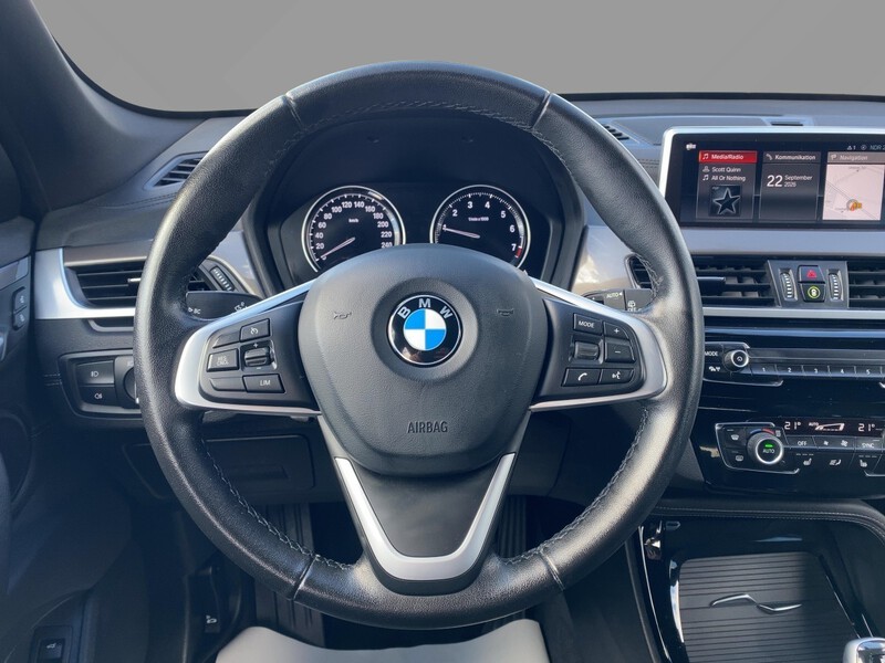Fahrzeugabbildung X1 sDrive 18 i xLine 1.5L 136PS Bild 10 von 21