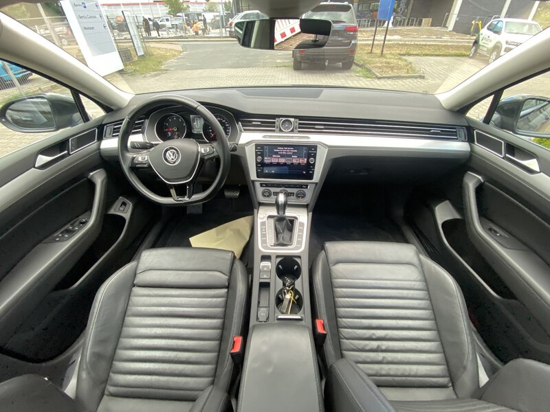 VW Passat Variant