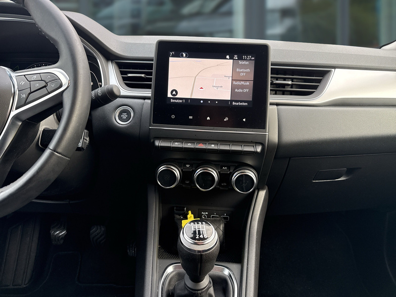 Fahrzeugabbildung Captur II Techno TCe 90 Bild 19 von 22
