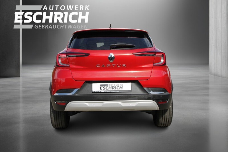 Fahrzeugabbildung Captur Techno Mild Hybrid 140 Bild 3 von 21