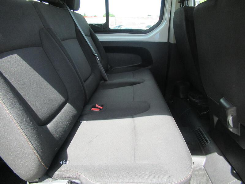 Renault Trafic Combi