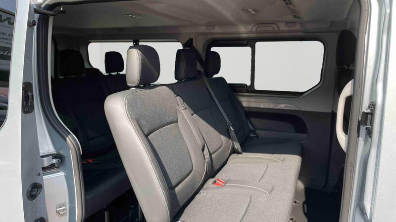 Renault Trafic Combi