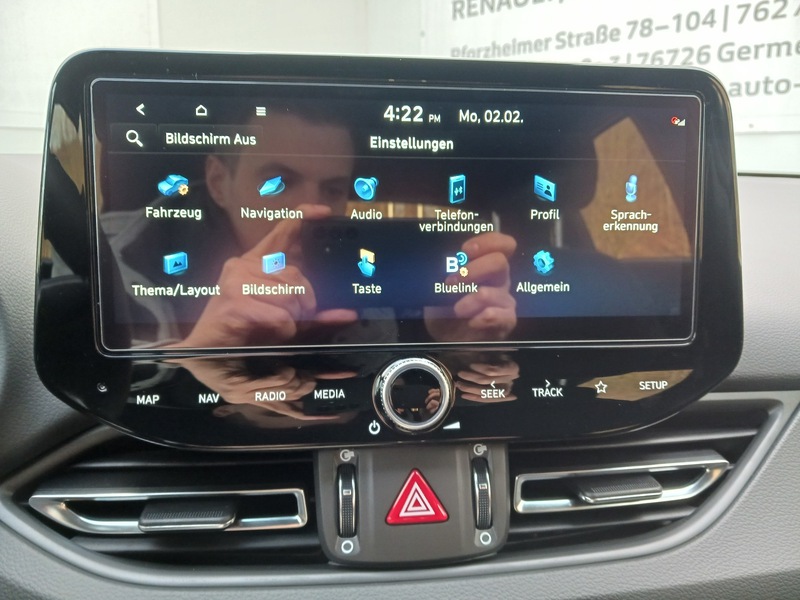 Fahrzeugabbildung i30 Advantage 48V-Mild-Hybrid 2WD DCT Bild 24 von 30