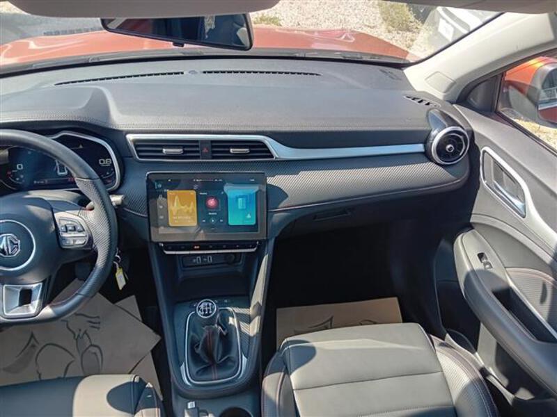MG ZS