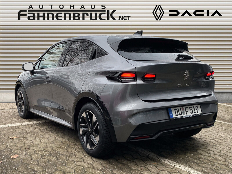 Fahrzeugabbildung Clio Navi Sitzheizung PDC Bild 3 von 20