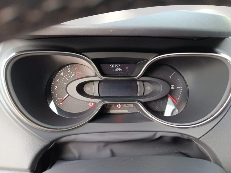 Fahrzeugabbildung Captur Intens TCe 150 EDC GPF Bild 11 von 11