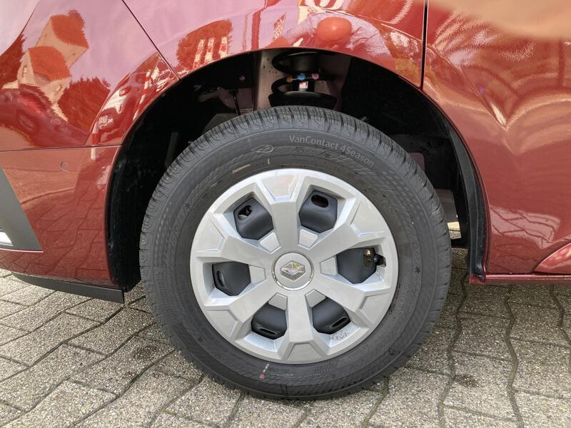 Fahrzeugabbildung Trafic Pkw Grand Entry Blue dCi 150 Bild 23 von 23