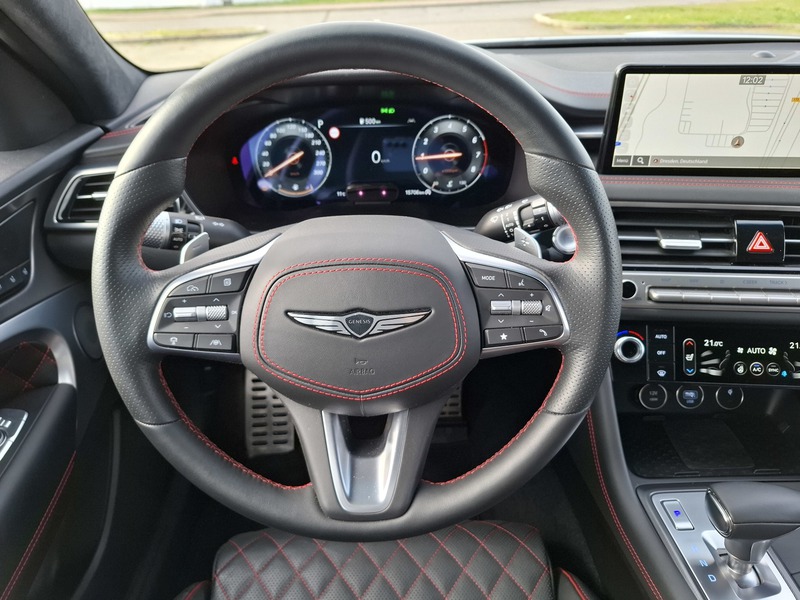 Genesis G70