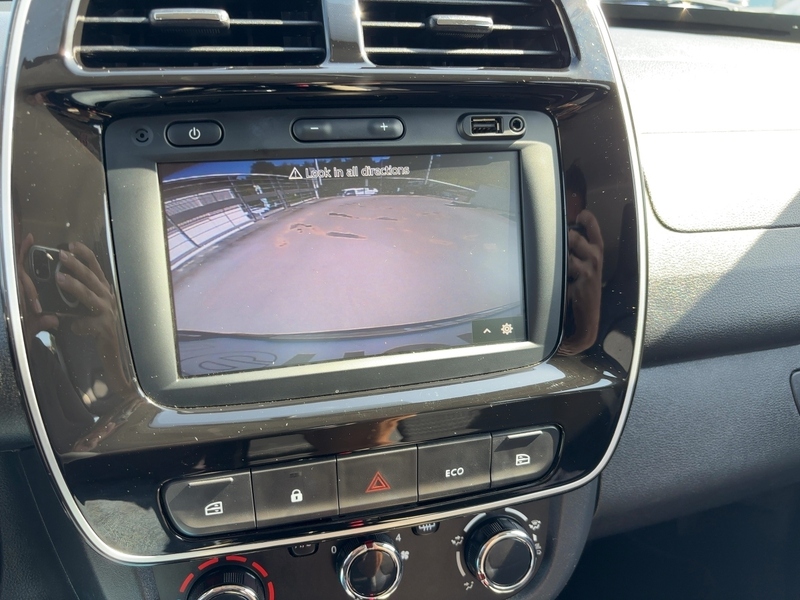 Fahrzeugabbildung Spring Navi Kamera Bild 13 von 15