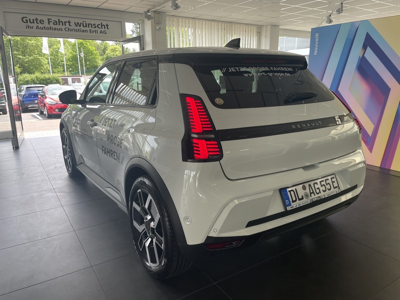 Renault R 5