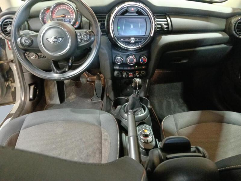 Mini F56 LCI