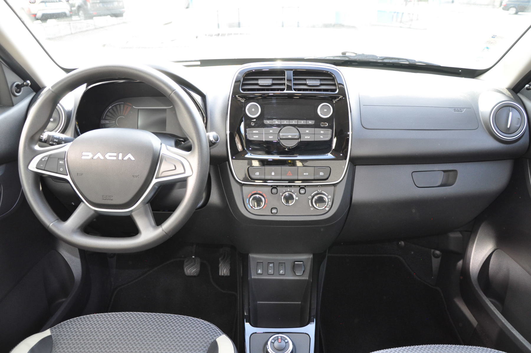 Dacia Spring – Bild 12