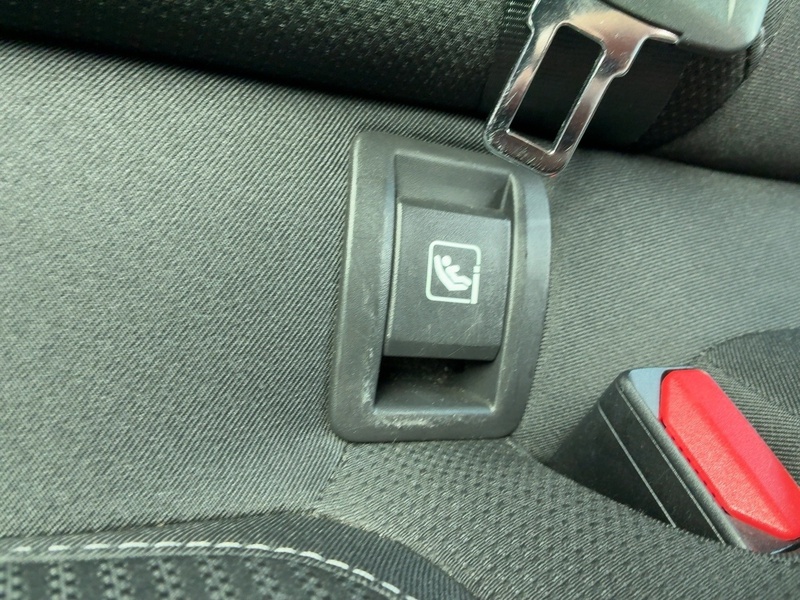 Fahrzeugabbildung Megane ++Navi++ Bild 41 von 50