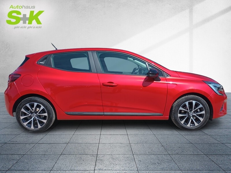 Fahrzeugabbildung Clio 1.6 E-TECH Hybrid 145 Equilibre*CARPLAY+LED**** Bild 4 von 15