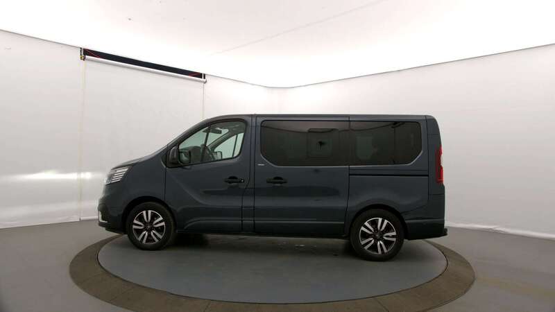 Renault Trafic Combi