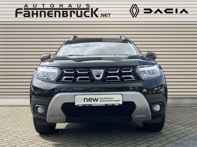 Fahrzeugabbildung Duster Scheckheft 360° Navi PDC Bild 6 von 20