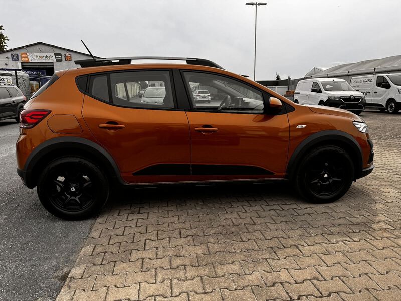 Fahrzeugabbildung Sandero Stepway Comfort TCe 90 (MY2021) Bild 5 von 19