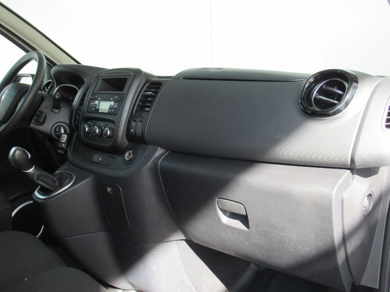 RENAULT Trafic 2019 — imagine 37