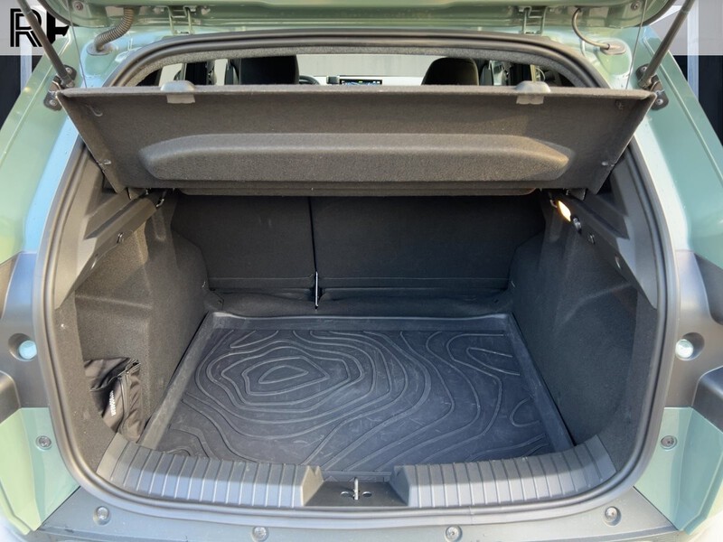 Fahrzeugabbildung Duster 1.6 E-TECH 140 Extreme  Bild 17 von 30