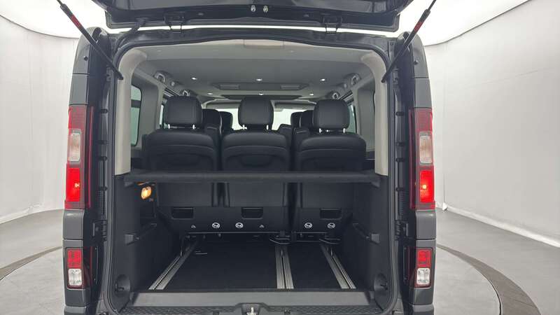 Renault Trafic Combi