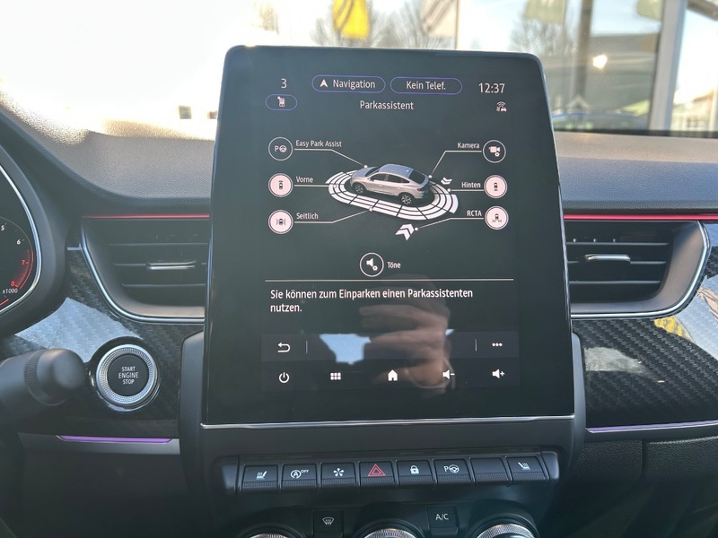 Fahrzeugabbildung Arkana TCe 160 Mild-Hybrid R.S. Line Fast Track Bild 47 von 50