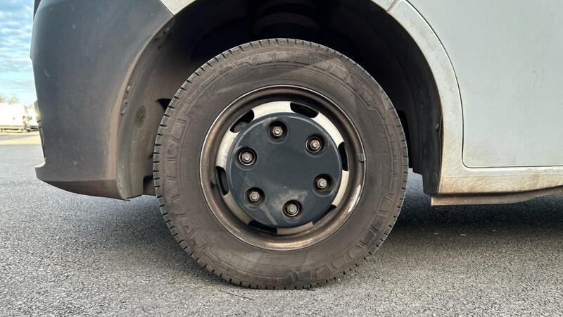 Renault Master Chassis Double Cabine