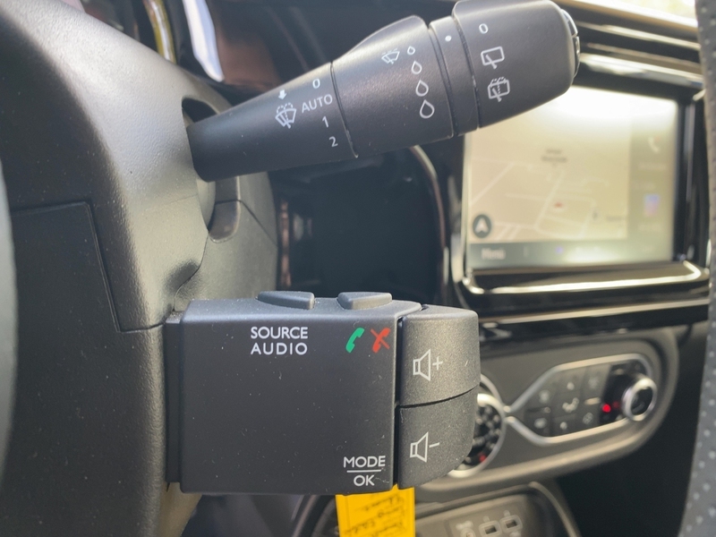 Fahrzeugabbildung Twingo E-TECH 100% el.  100% elektrisch Bild 18 von 21