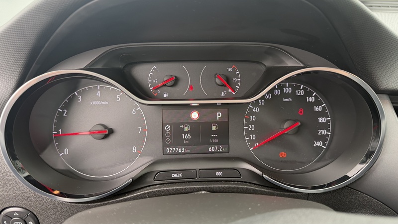 Fahrzeugabbildung Crossland Turbo Bild 11 von 16