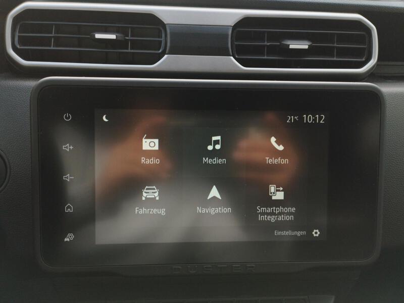 Fahrzeugabbildung Duster Journey TCe 150 EDC Bild 13 von 18