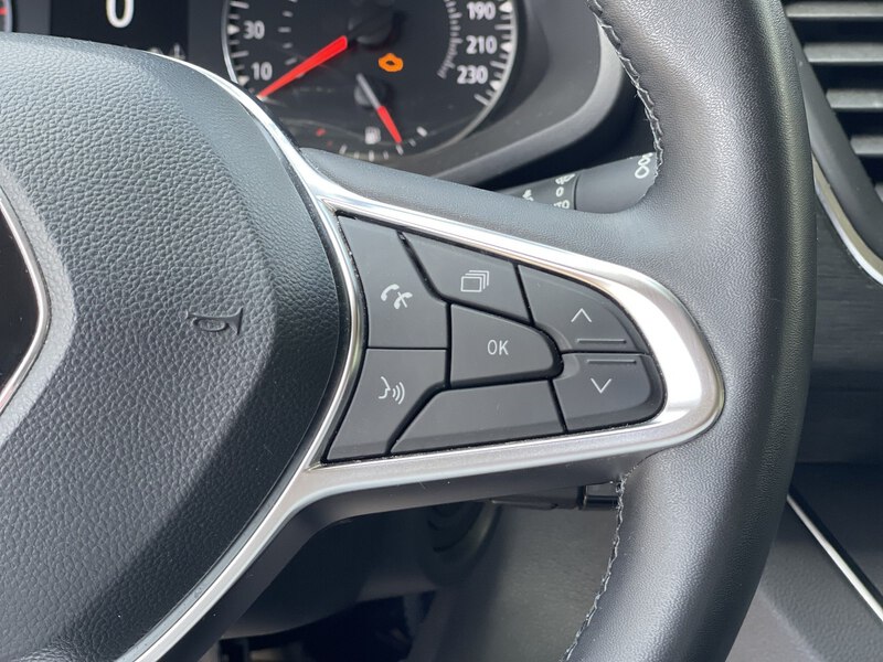 Fahrzeugabbildung Trafic L1H1 DOKA Komfort 3,0t dCi 150PS EDC Bild 38 von 46