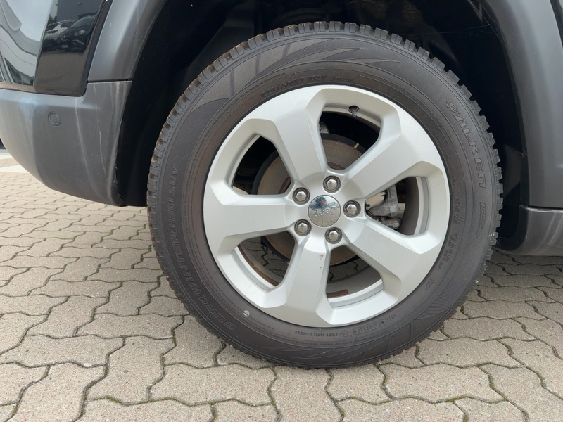Fahrzeugabbildung Compass Limited Bild 6 von 15
