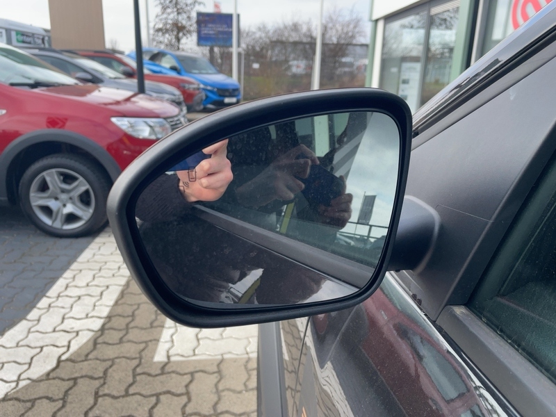 Fahrzeugabbildung Jogger +Klimaautomatik+Kamera+ Bild 21 von 49