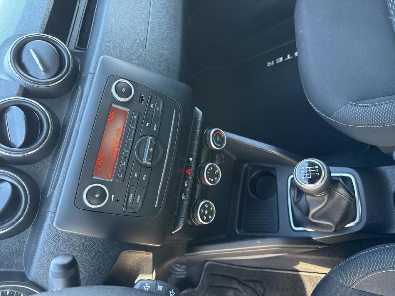 DACIA Duster 2022 — imagine 16