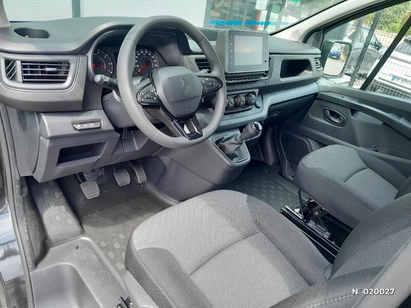 Renault Trafic Combi