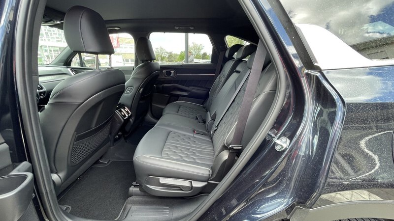 Fahrzeugabbildung Sorento Plug-In Hybrid Patinum 4WD Bild 12 von 18